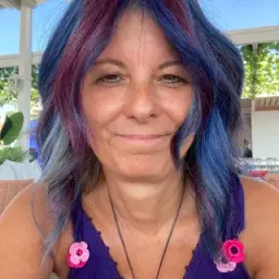 Dr. Leyla Gulcur