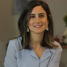 Dr. Zeynep Catay